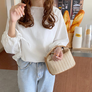 ベージュショルダーかごバッグ