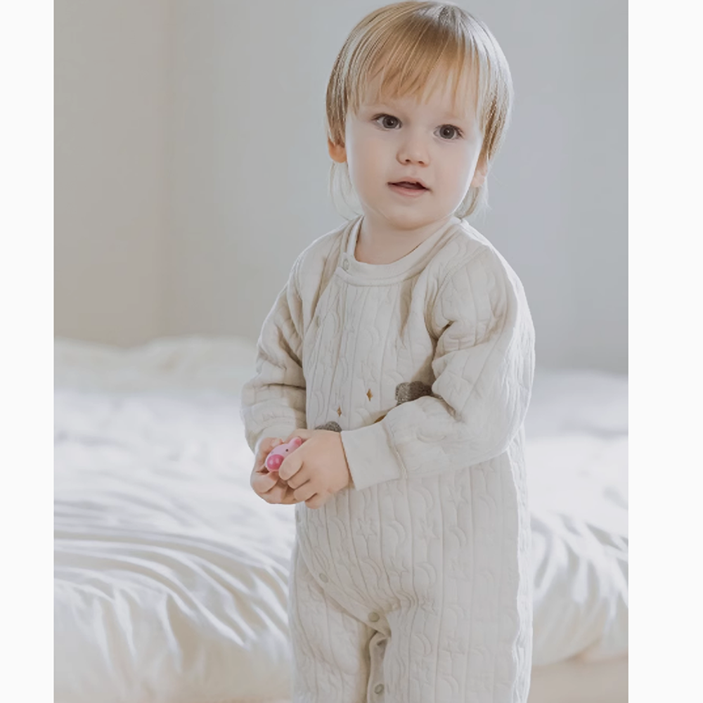 ムーンスターコットンロンパース【帽子別売り】60cm~90cm|ベビーの ムーンスターコットンロンパース【帽子別売り】60cm~90cm|ベビーの