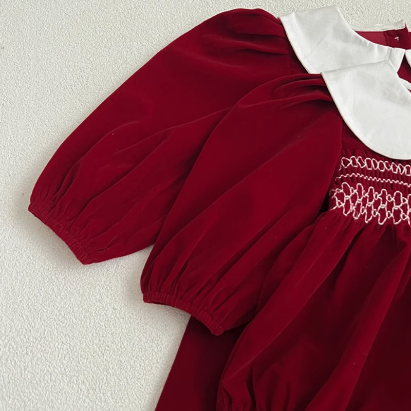 スティッチングレッドロンパース&ワンピース 60cm~130cm|ベビーの スティッチングレッドロンパース&ワンピース 60cm~130cm|ベビーの