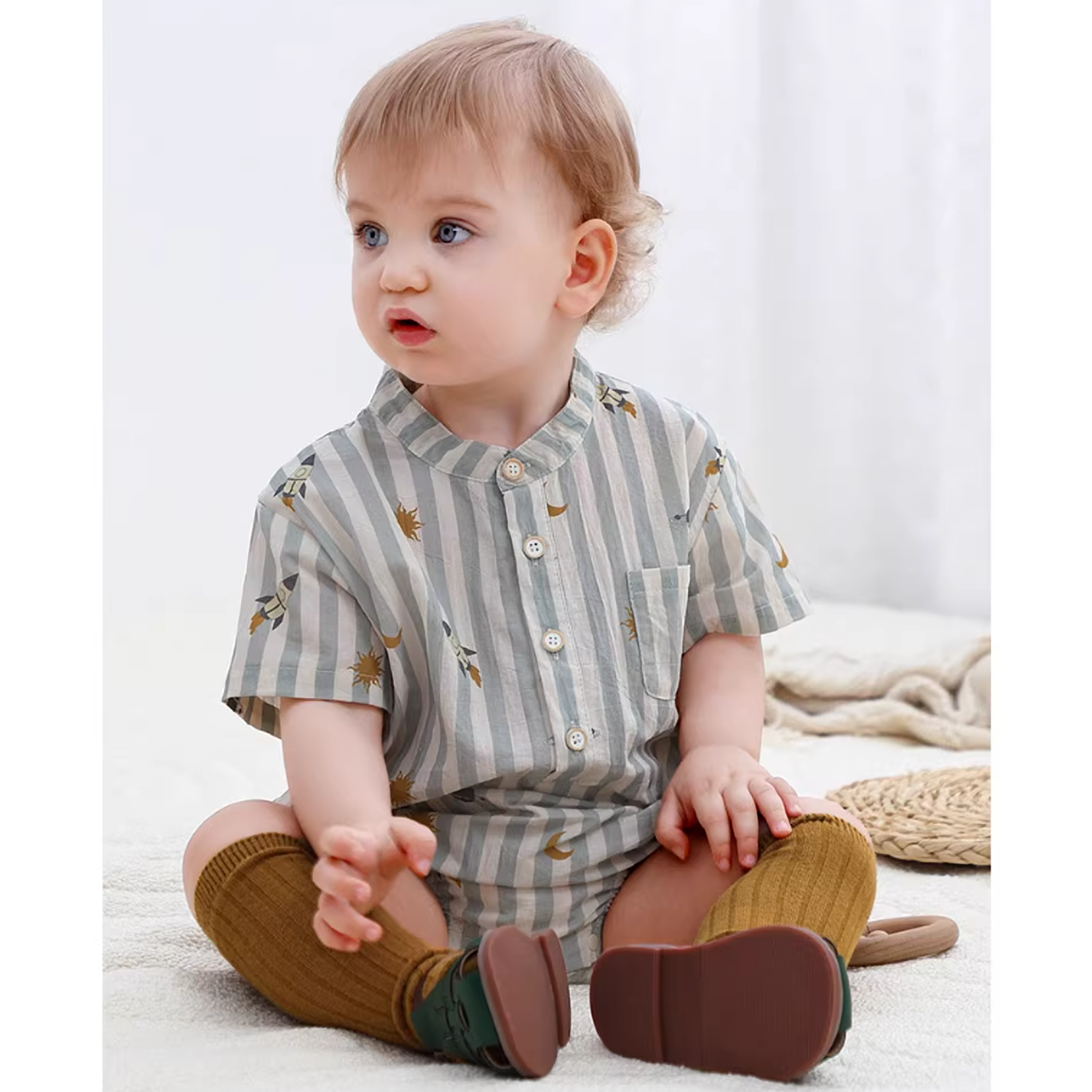 ストライプロケットロンパース 60cm~90cm|ベビーのロンパース ストライプロケットロンパース 60cm~90cm|ベビーのロンパース