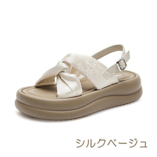 ストラップパターンサンダル