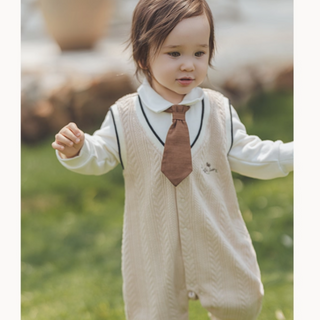 ベージュネクタイフォーマルロンパース　60cm～90cm