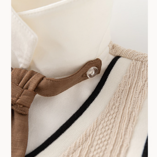 ベージュネクタイフォーマルロンパース　60cm～90cm